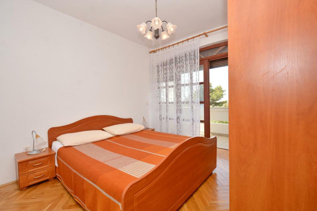 Apartments Beach Vrsi Bagian luar foto